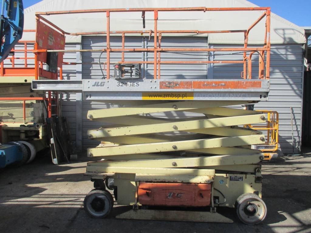 JLG 3246 ES - Käärlift: pilt 1 JLG 3246 ES - Käärlift: pilt 1
