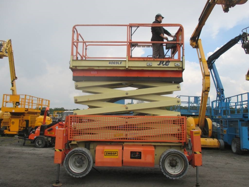 JLG 4069 LE - Käärlift: pilt 1 JLG 4069 LE - Käärlift: pilt 1