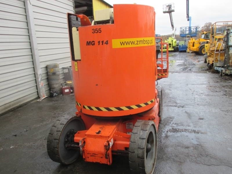 JLG E 300 AJ - Liigendpoom: pilt 3 JLG E 300 AJ - Liigendpoom: pilt 3