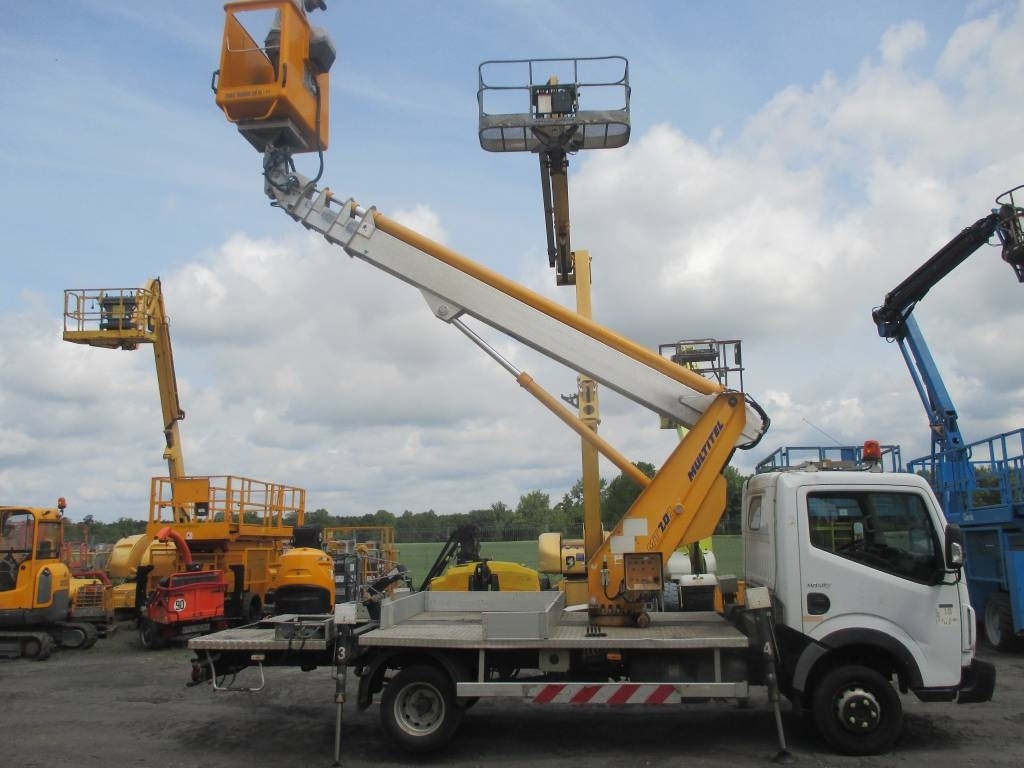 Multitel MT 202 DS - Veoautolt tõusev platvorm: pilt 1 Multitel MT 202 DS - Veoautolt tõusev platvorm: pilt 1