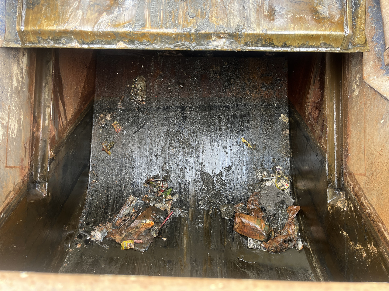 MERCEDES-BENZ Econic 2630 2 camber - Prügiauto: pilt 5 MERCEDES-BENZ Econic 2630 2 camber - Prügiauto: pilt 5