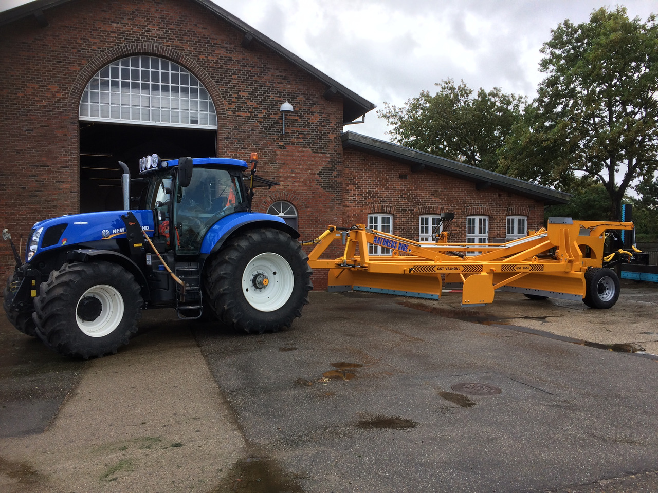 GST 2550 Gravel road tractor Grader - Teehöövel: pilt 5 GST 2550 Gravel road tractor Grader - Teehöövel: pilt 5