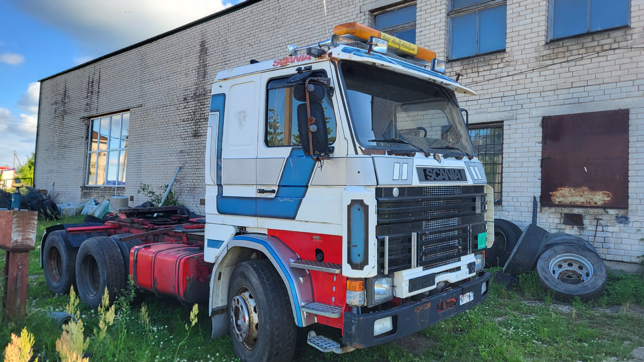 SCANIA R 142 H 6X2 SU KRANU - Sadulveok: pilt 1 SCANIA R 142 H 6X2 SU KRANU - Sadulveok: pilt 1
