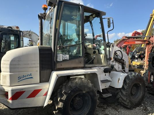 Ahlmann AS90 Rotative 16500 € HT - Rataslaadur: pilt 3 Ahlmann AS90 Rotative 16500 € HT - Rataslaadur: pilt 3