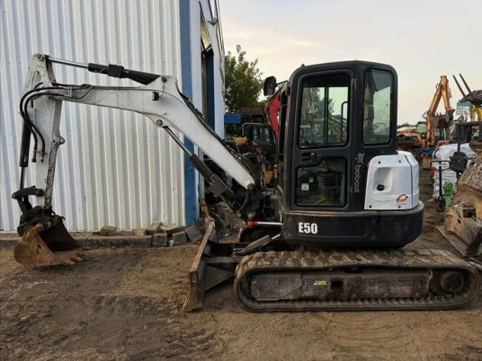 Bobcat E50 à 24900 € HT - Miniekskavaator: pilt 4 Bobcat E50 à 24900 € HT - Miniekskavaator: pilt 4