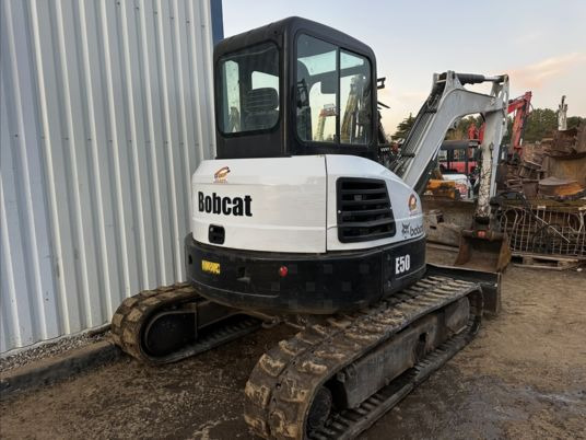 Bobcat E50 à 24900 € HT - Miniekskavaator: pilt 5 Bobcat E50 à 24900 € HT - Miniekskavaator: pilt 5