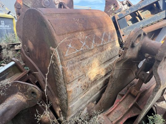 Godet de terrassement Morin M6 - Ekskavaatori kopp: pilt 4 Godet de terrassement Morin M6 - Ekskavaatori kopp: pilt 4