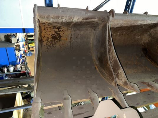 Godet terrassement Arden QA10 - QA11 - Ekskavaatori kopp: pilt 1 Godet terrassement Arden QA10 - QA11 - Ekskavaatori kopp: pilt 1