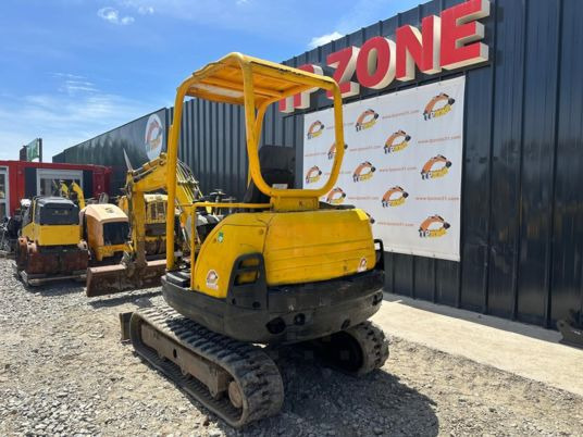 Kubota KX61-3 à 18500 € HT - Miniekskavaator: pilt 4 Kubota KX61-3 à 18500 € HT - Miniekskavaator: pilt 4
