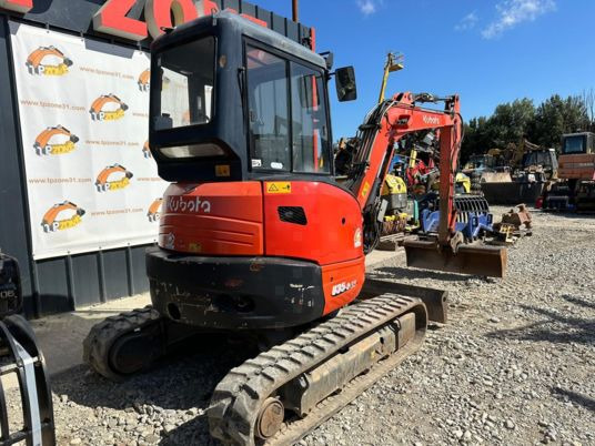 Kubota Kubota U35-3A3 Cabine à 23 500€ HT - Miniekskavaator: pilt 4 Kubota Kubota U35-3A3 Cabine à 23 500€ HT - Miniekskavaator: pilt 4