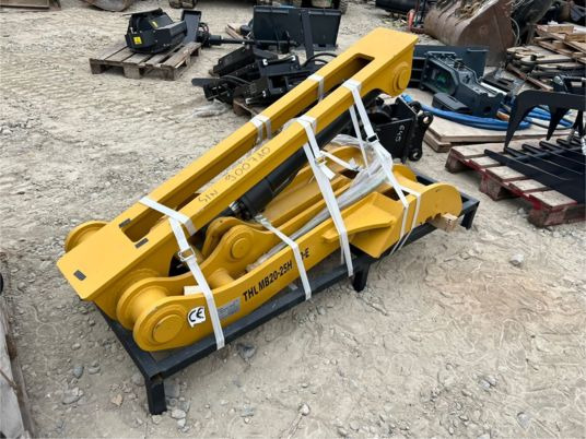 Pouce hydraulique pour pelle 18T - 24T - Lisaseade - Ehitusmasinad: pilt 4 Pouce hydraulique pour pelle 18T - 24T - Lisaseade - Ehitusmasinad: pilt 4