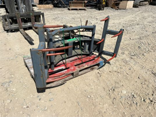 Pince a balles rondes pour merlo - Siloseadmed: pilt 2 Pince a balles rondes pour merlo - Siloseadmed: pilt 2