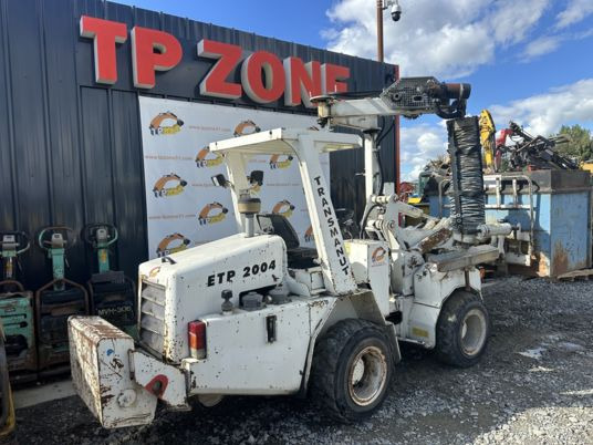 Transmanut EUROTRANSPOSE à 13500 € HT - Teleskooprataslaadur: pilt 3 Transmanut EUROTRANSPOSE à 13500 € HT - Teleskooprataslaadur: pilt 3