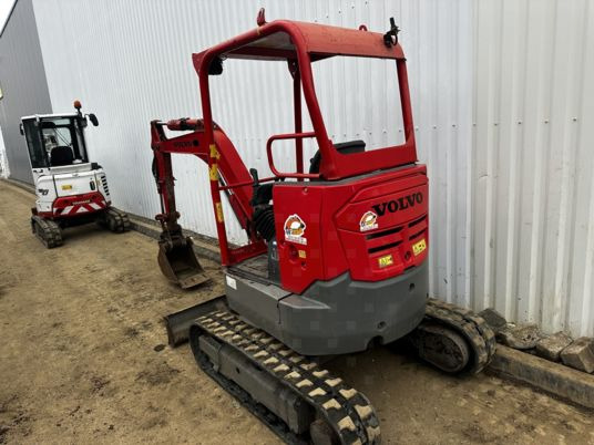 Volvo ECR25D Canopy - Miniekskavaator: pilt 2 Volvo ECR25D Canopy - Miniekskavaator: pilt 2