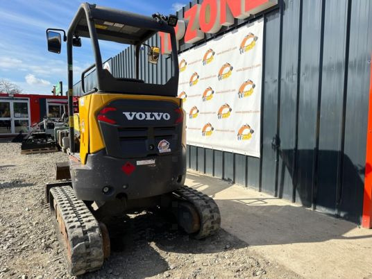 Volvo ECR25D à 23900 euros HT - Miniekskavaator: pilt 2 Volvo ECR25D à 23900 euros HT - Miniekskavaator: pilt 2