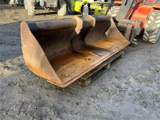 Godet de curage Arden pour pelle de 12T à 16T QA30 QA31 - Ekskavaatori kopp: pilt 4 Godet de curage Arden pour pelle de 12T à 16T QA30 QA31 - Ekskavaatori kopp: pilt 4