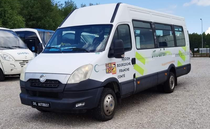 Iveco Daily 23 miejsca, KLIMA, WEBASTO - Maakonnaliini buss: pilt 2 Iveco Daily 23 miejsca, KLIMA, WEBASTO - Maakonnaliini buss: pilt 2