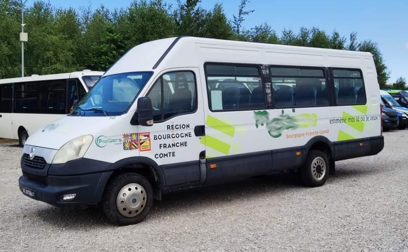 Iveco Daily 23 miejsca, KLIMA, WEBASTO - Maakonnaliini buss: pilt 3 Iveco Daily 23 miejsca, KLIMA, WEBASTO - Maakonnaliini buss: pilt 3