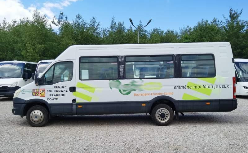 Iveco Daily 23 miejsca, KLIMA, WEBASTO - Maakonnaliini buss: pilt 4 Iveco Daily 23 miejsca, KLIMA, WEBASTO - Maakonnaliini buss: pilt 4