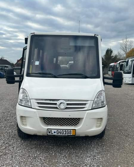 Iveco Daily Kutsenits 2011 Rossero, Prodig - Väikebuss, Mikrobuss: pilt 3 Iveco Daily Kutsenits 2011 Rossero, Prodig - Väikebuss, Mikrobuss: pilt 3