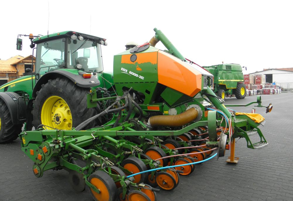 Amazone EDX 6000-2C Xpress 8 rzedowy, Nie Malowany, Stan Bardzo Dobry - Külvimasin: pilt 4 Amazone EDX 6000-2C Xpress 8 rzedowy, Nie Malowany, Stan Bardzo Dobry - Külvimasin: pilt 4