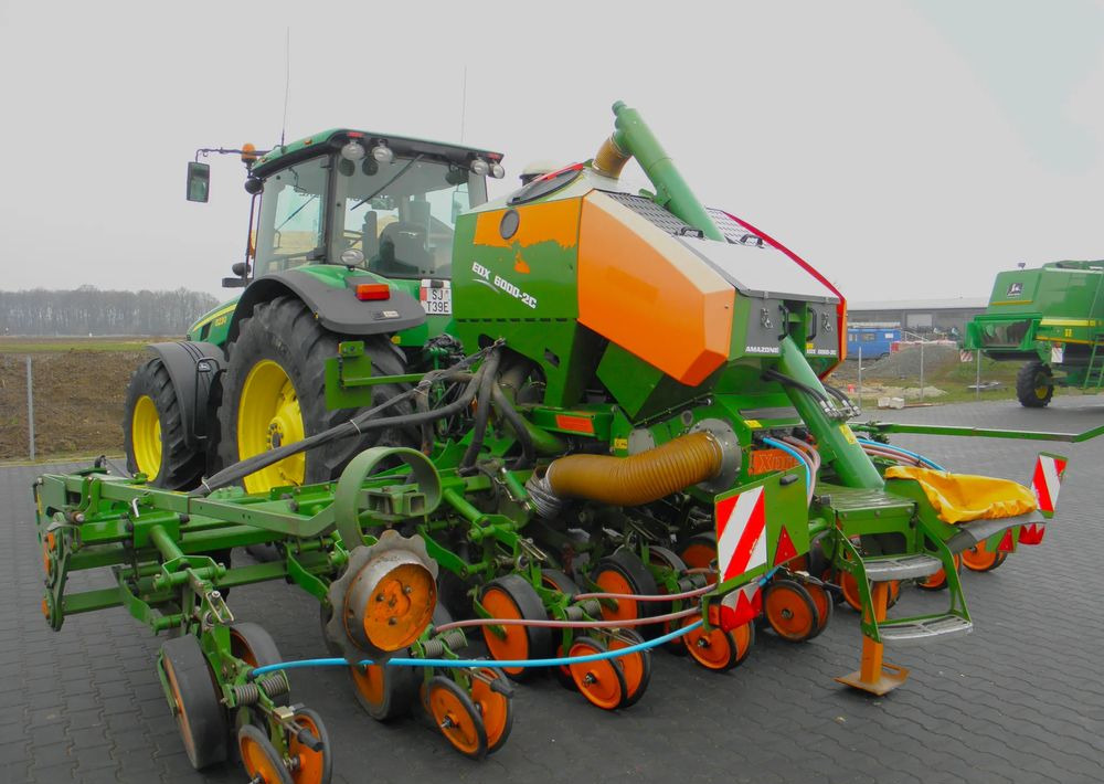 Amazone EDX 6000-2C Xpress 8 rzedowy, Nie Malowany, Stan Bardzo Dobry - Külvimasin: pilt 2 Amazone EDX 6000-2C Xpress 8 rzedowy, Nie Malowany, Stan Bardzo Dobry - Külvimasin: pilt 2