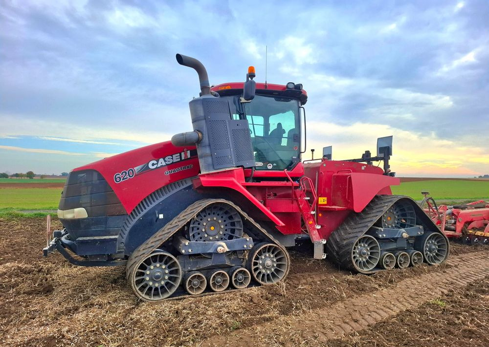 Case IH QUADTRAC 620 2015 ROK , GPS, Nie Malowany, Stan Idealny - Traktor: pilt 2 Case IH QUADTRAC 620 2015 ROK , GPS, Nie Malowany, Stan Idealny - Traktor: pilt 2