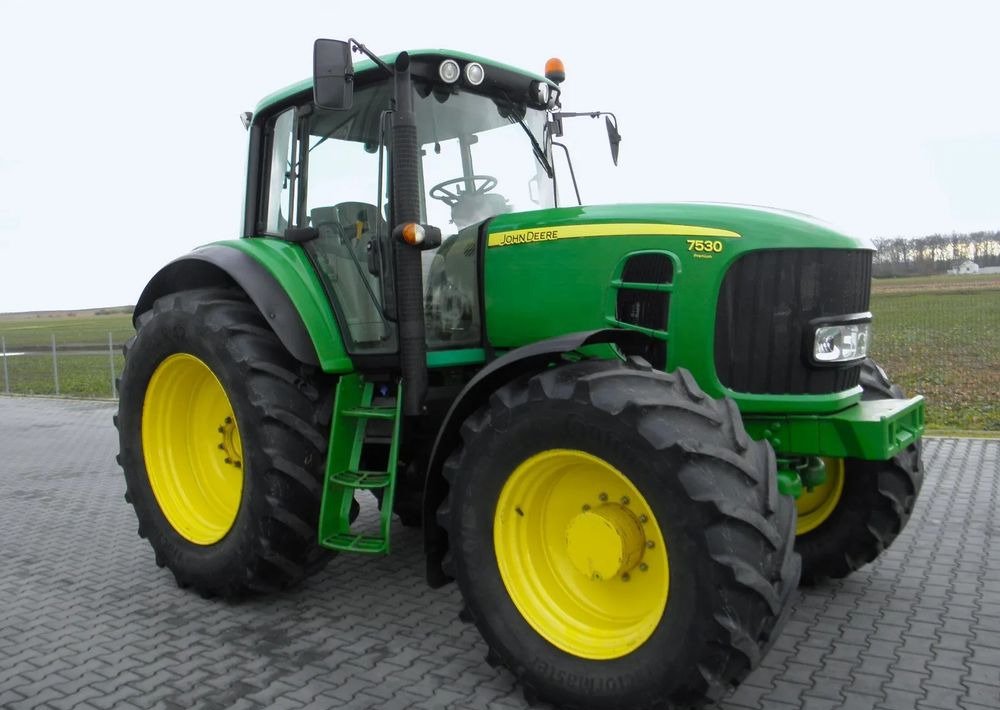 John Deere 7530 Premium 2010 Rok, POWERQUAD, Nie Malowany, Stan Bardzo Dobry - Traktor: pilt 3 John Deere 7530 Premium 2010 Rok, POWERQUAD, Nie Malowany, Stan Bardzo Dobry - Traktor: pilt 3