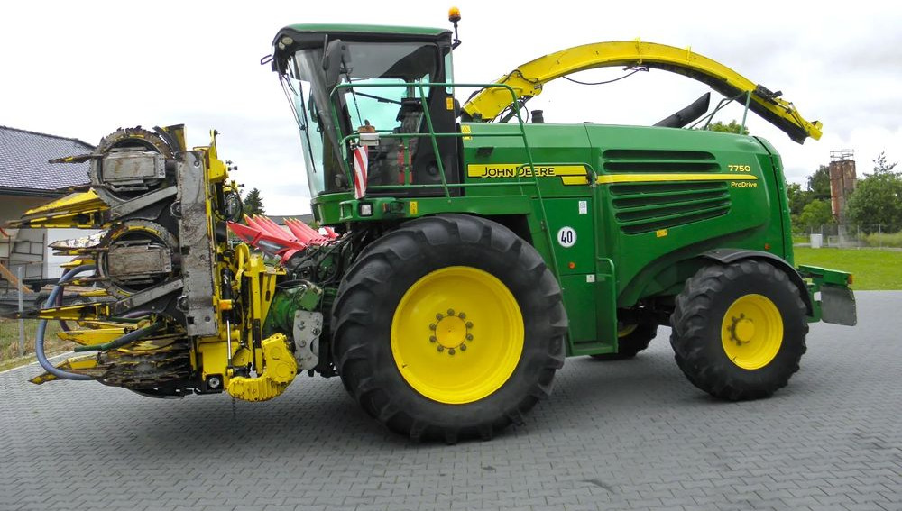 John Deere 7750 ProDrive 2008 Rok, +Kemper 375, +podbieracz do traw, Nie Malowany, Stan Bardzo Dobry - Koristusmasin: pilt 4 John Deere 7750 ProDrive 2008 Rok, +Kemper 375, +podbieracz do traw, Nie Malowany, Stan Bardzo Dobry - Koristusmasin: pilt 4