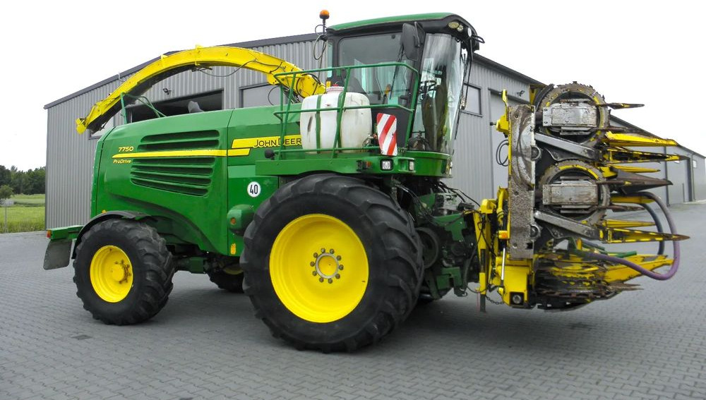 John Deere 7750 ProDrive 2008 Rok, +Kemper 375, +podbieracz do traw, Nie Malowany, Stan Bardzo Dobry - Koristusmasin: pilt 3 John Deere 7750 ProDrive 2008 Rok, +Kemper 375, +podbieracz do traw, Nie Malowany, Stan Bardzo Dobry - Koristusmasin: pilt 3