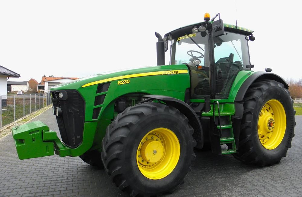 John Deere 8230 2009 Rok POWERSHIFT, Nie Malowany, Stan Bardzo Dobry - Traktor: pilt 4 John Deere 8230 2009 Rok POWERSHIFT, Nie Malowany, Stan Bardzo Dobry - Traktor: pilt 4