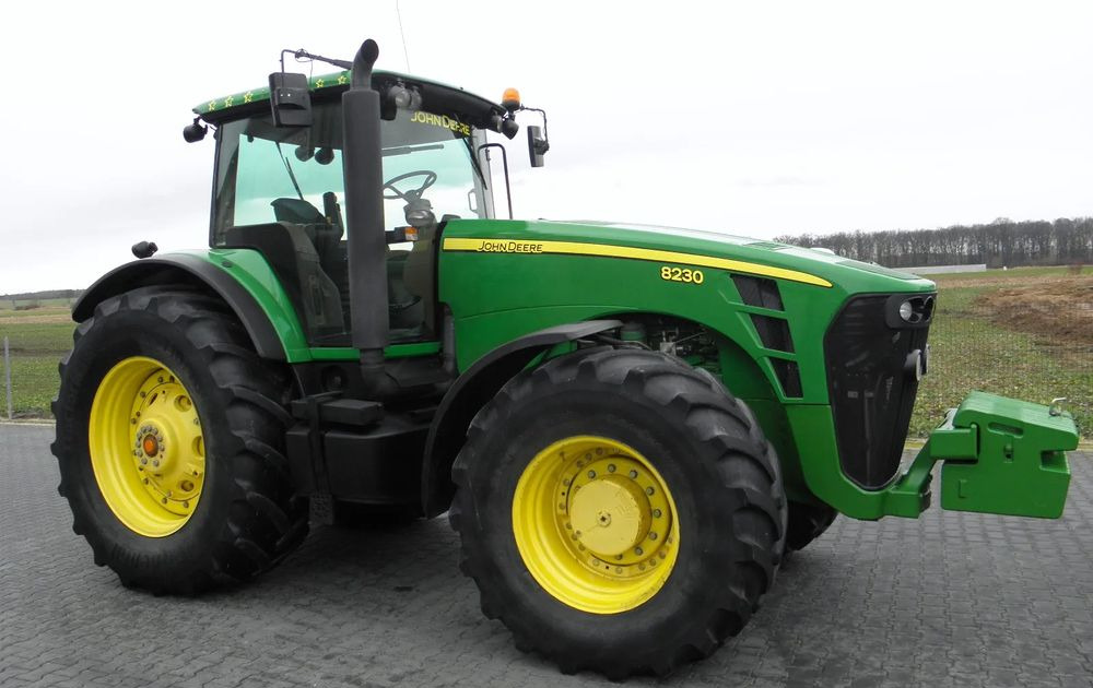 John Deere 8230 2009 Rok POWERSHIFT, Nie Malowany, Stan Bardzo Dobry - Traktor: pilt 1 John Deere 8230 2009 Rok POWERSHIFT, Nie Malowany, Stan Bardzo Dobry - Traktor: pilt 1