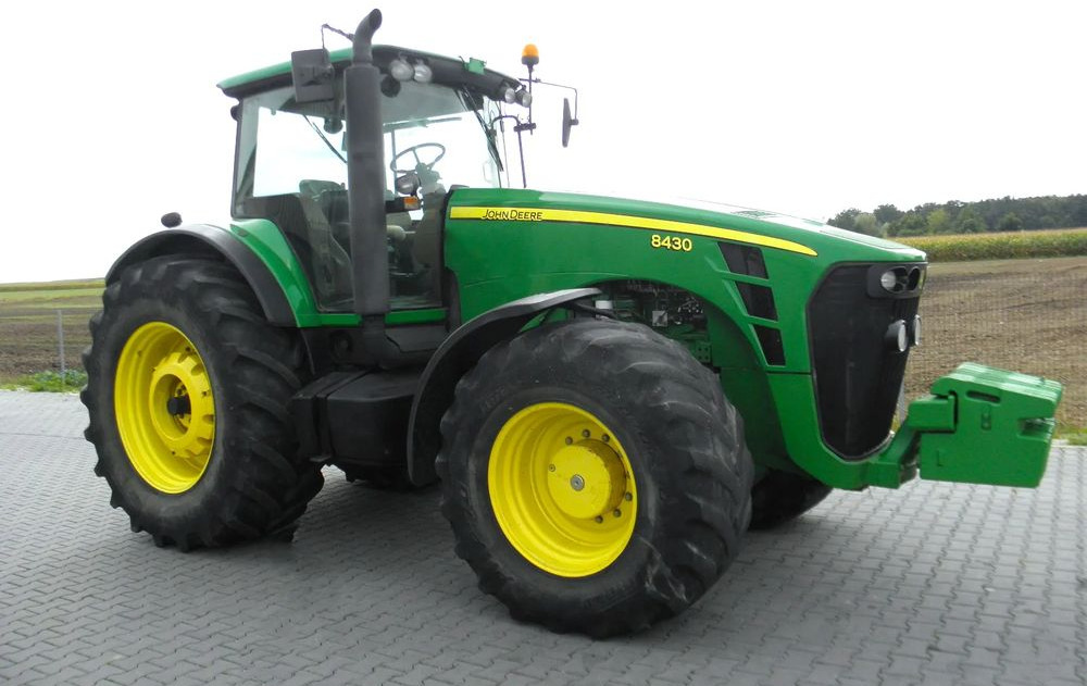 John Deere 8430 2008 Rok, Nie Malowany, Stan Bardzo Dobry - Traktor: pilt 4 John Deere 8430 2008 Rok, Nie Malowany, Stan Bardzo Dobry - Traktor: pilt 4