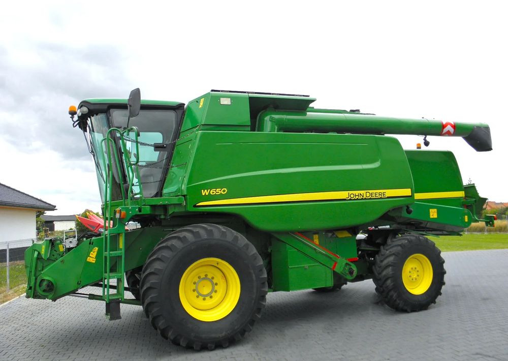 John Deere W650 2008 Rok, heder 6,7m, Nie Malowany, Stan Bardzo Dobry - Kombain: pilt 3 John Deere W650 2008 Rok, heder 6,7m, Nie Malowany, Stan Bardzo Dobry - Kombain: pilt 3