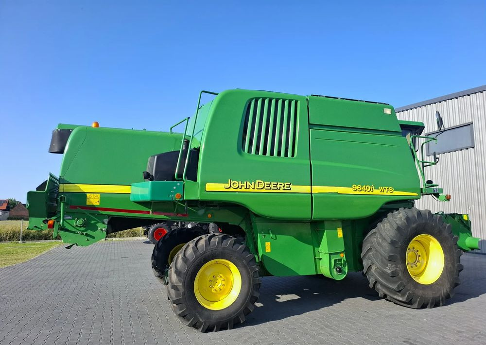 John Deere WTS 9640i 2005 Rok, heder 6,1m, Stol do rzepaku, Nie Malowany, Stan Bardzo Dobry - Kombain: pilt 4 John Deere WTS 9640i 2005 Rok, heder 6,1m, Stol do rzepaku, Nie Malowany, Stan Bardzo Dobry - Kombain: pilt 4