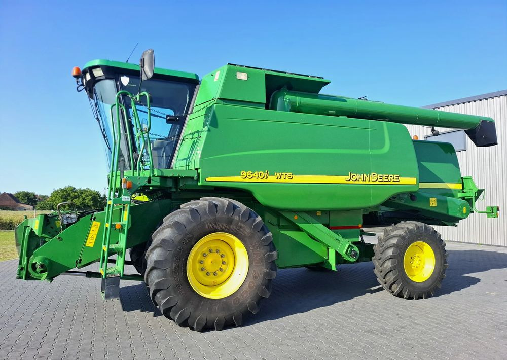 John Deere WTS 9640i 2005 Rok, heder 6,1m, Stol do rzepaku, Nie Malowany, Stan Bardzo Dobry - Kombain: pilt 3 John Deere WTS 9640i 2005 Rok, heder 6,1m, Stol do rzepaku, Nie Malowany, Stan Bardzo Dobry - Kombain: pilt 3