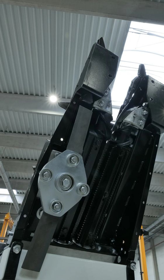 Uus Maisikoristusmasin Oros Cornado 6 4+2R Nowa Przystawka do kukurydzy: pilt 11