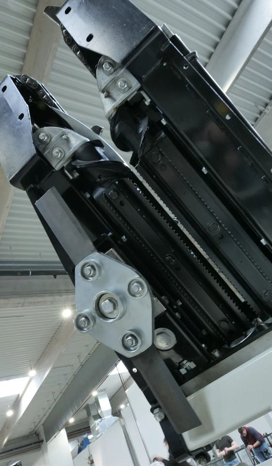 Uus Maisikoristusmasin Oros Cornado 6 4+2R Nowa Przystawka do kukurydzy: pilt 10