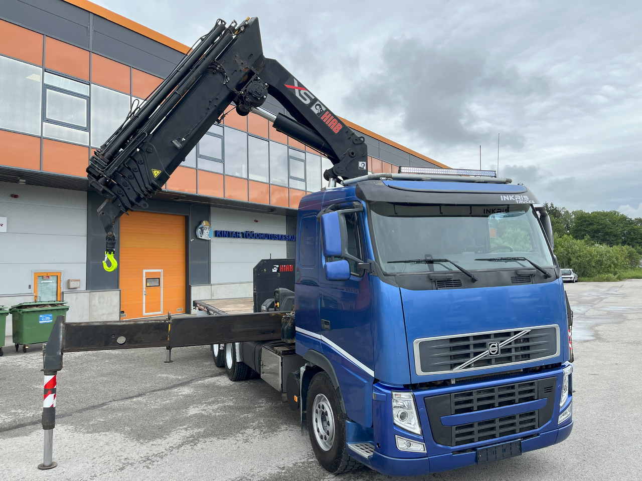 Volvo FH12 6x2 + CRANE HIAB XS 422 E6 - Kraanaga veoauto: pilt 1 Volvo FH12 6x2 + CRANE HIAB XS 422 E6 - Kraanaga veoauto: pilt 1