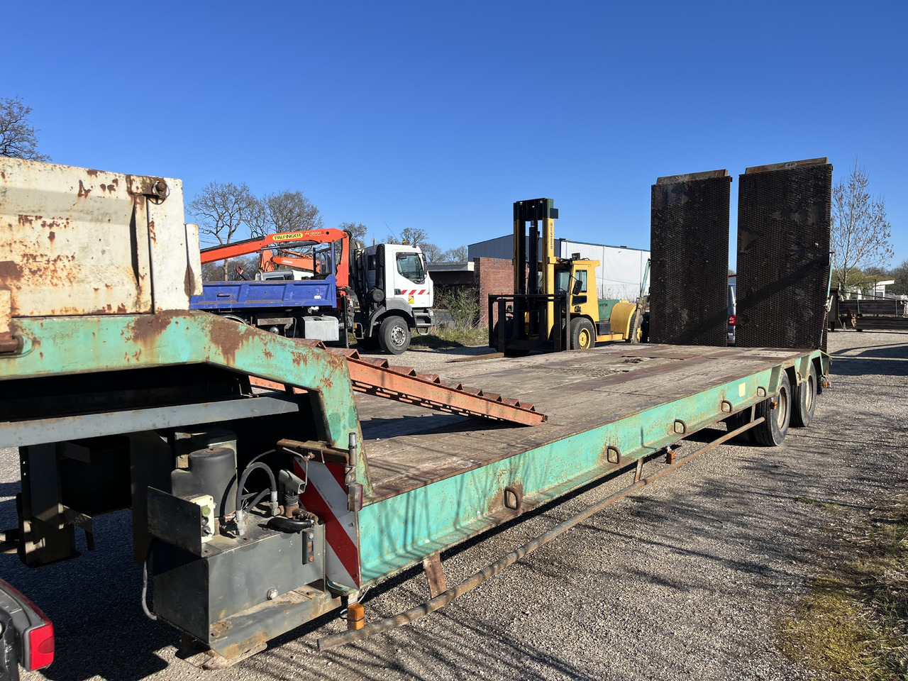 ACTM S32215 porte engins surbaissé rampes - Madal platvormpoolhaagis: pilt 5 ACTM S32215 porte engins surbaissé rampes - Madal platvormpoolhaagis: pilt 5