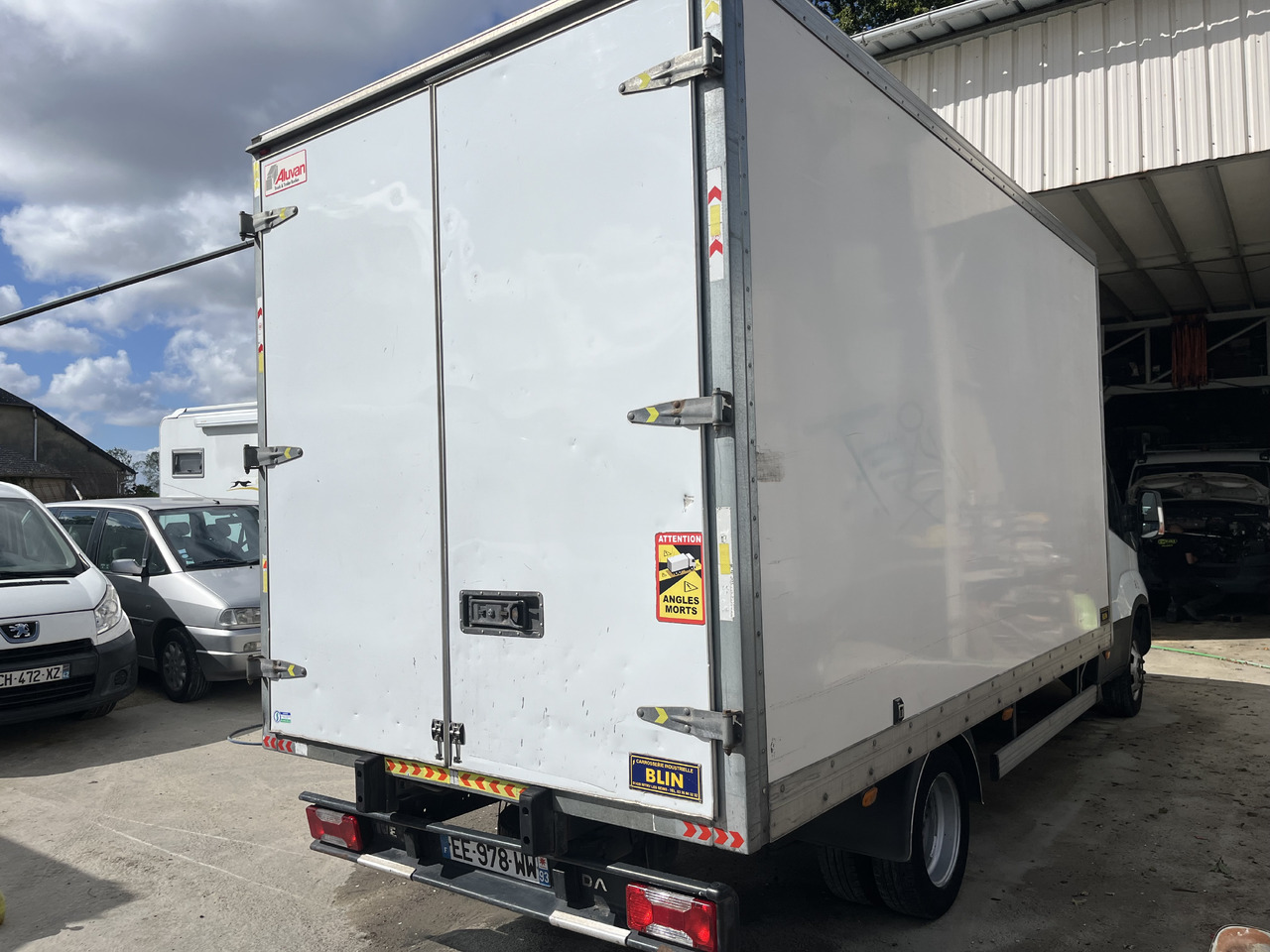 Iveco Daily 35-130 35c13 caisse - Tarbesõiduk furgoon: pilt 2 Iveco Daily 35-130 35c13 caisse - Tarbesõiduk furgoon: pilt 2