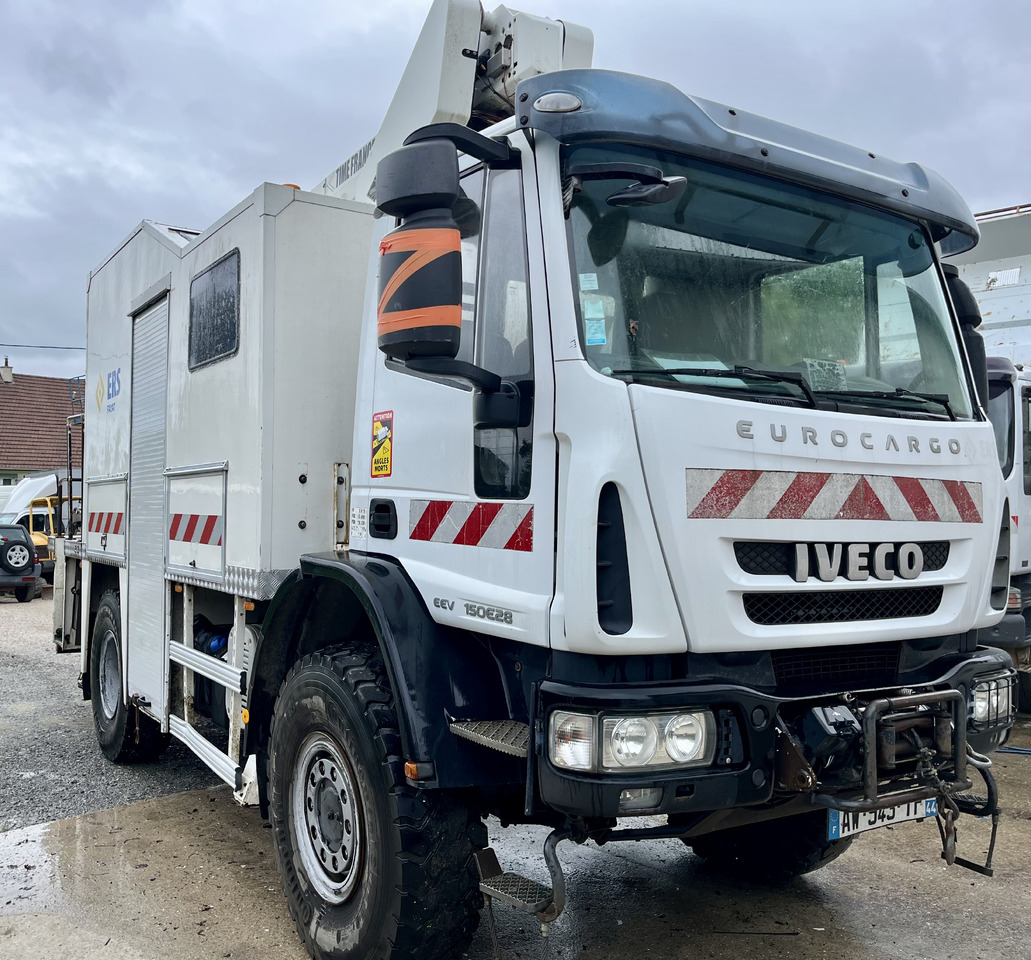 Iveco Eurocargo 150E28 4x4 nacelle Time 16M - Veoautolt tõusev platvorm: pilt 3 Iveco Eurocargo 150E28 4x4 nacelle Time 16M - Veoautolt tõusev platvorm: pilt 3