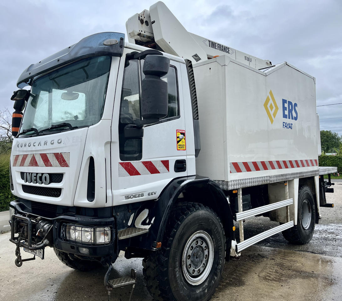 Iveco Eurocargo 150E28 4x4 nacelle Time 16M - Veoautolt tõusev platvorm: pilt 1 Iveco Eurocargo 150E28 4x4 nacelle Time 16M - Veoautolt tõusev platvorm: pilt 1