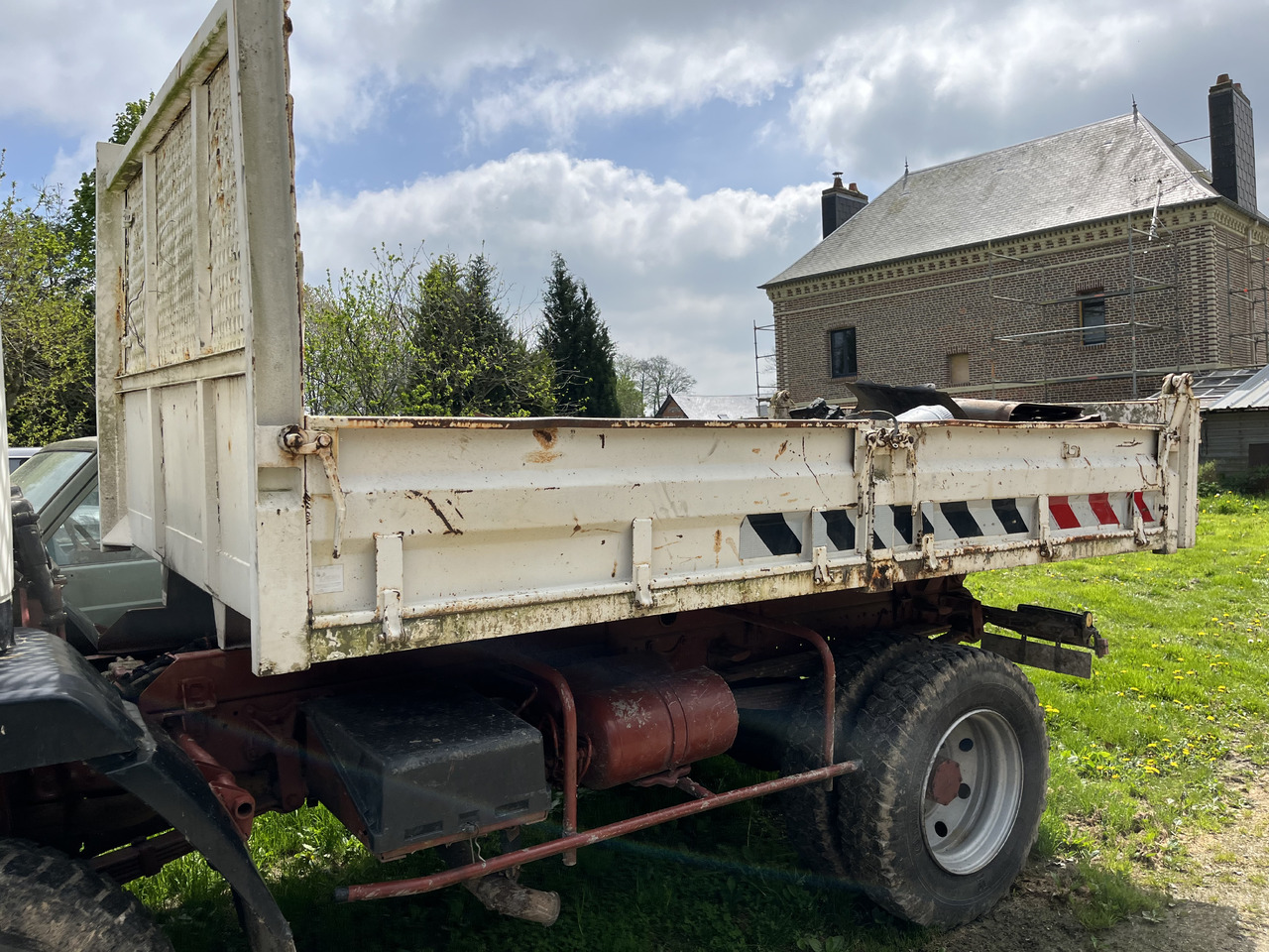 MERCEDES-BENZ 1314 benne 4x4 - Kallurauto: pilt 4 MERCEDES-BENZ 1314 benne 4x4 - Kallurauto: pilt 4