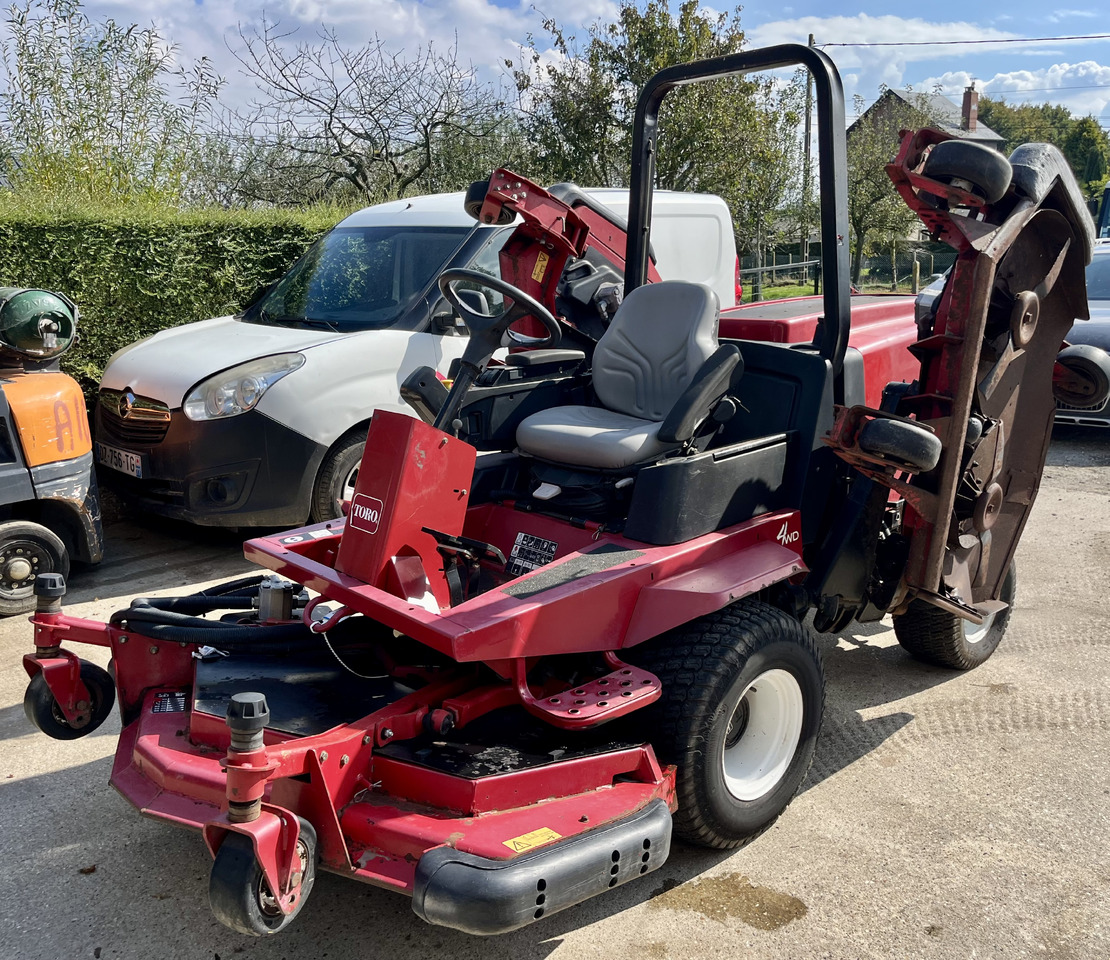 TORO 4000d 4000 d groundsmaster - Muruniiduk: pilt 1 TORO 4000d 4000 d groundsmaster - Muruniiduk: pilt 1