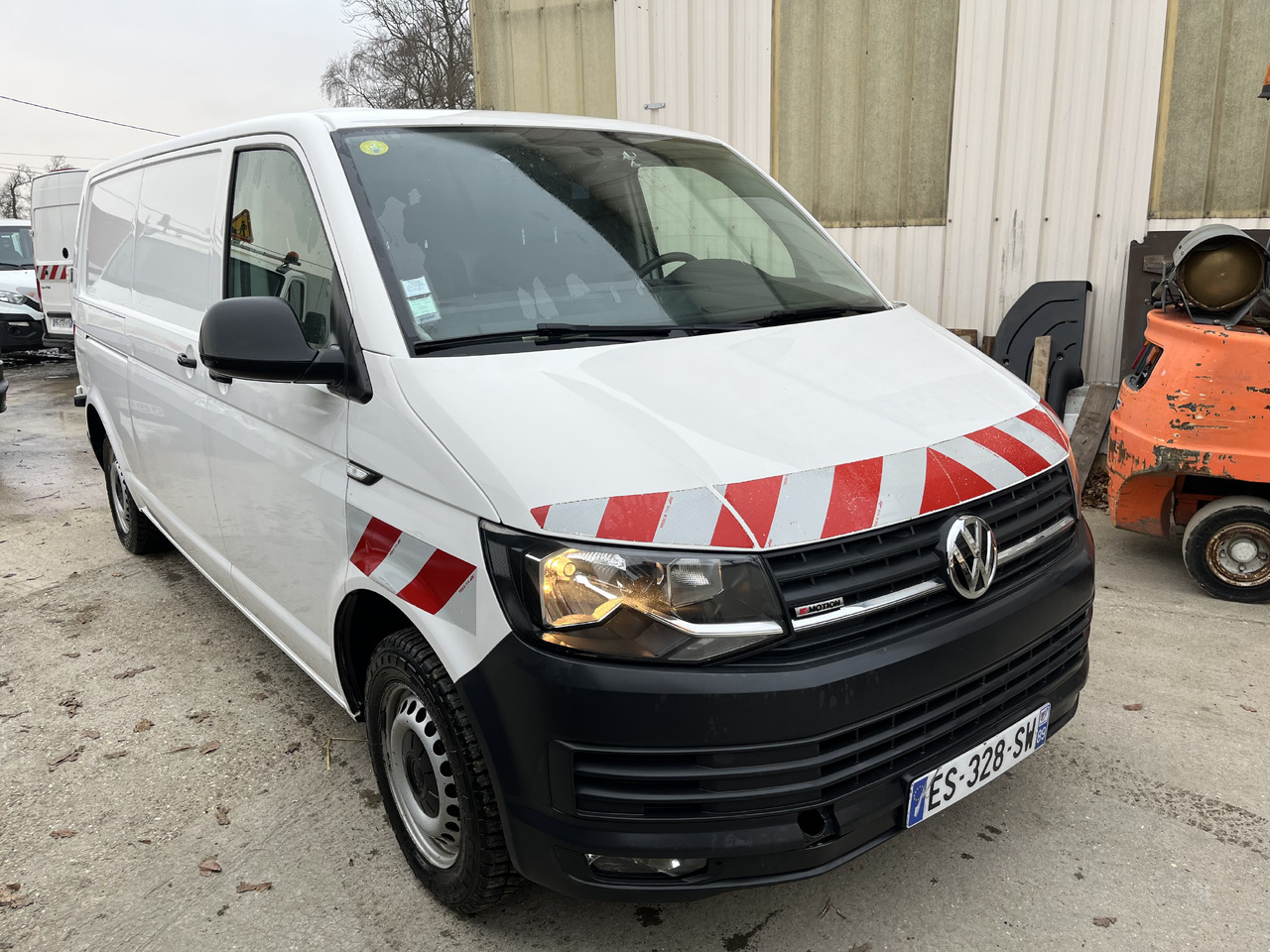 Volkswagen Transporter T6 2L tdi 150cv long 4 Motion 4x4 4motion - Kaubik: pilt 2 Volkswagen Transporter T6 2L tdi 150cv long 4 Motion 4x4 4motion - Kaubik: pilt 2
