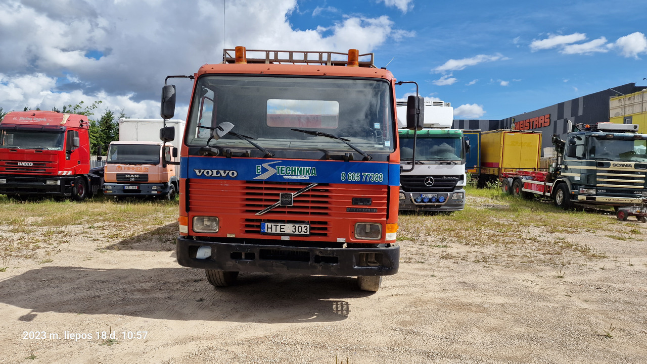 VOLVO FL 10 8x4 - Kallurauto: pilt 2 VOLVO FL 10 8x4 - Kallurauto: pilt 2