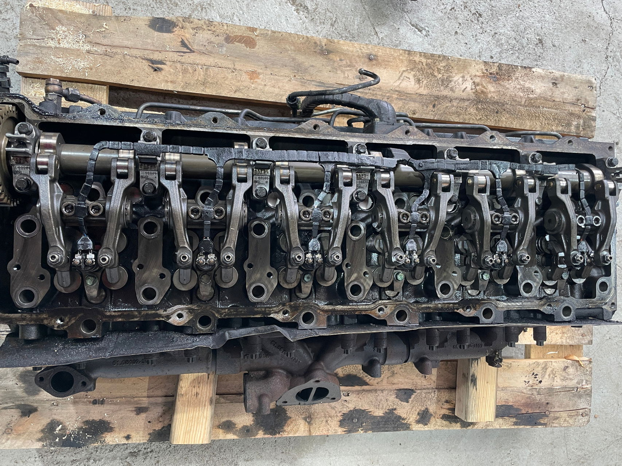 MAN Motor MAN Lions City D2066 LUH 52 Zylinderkopf Nockenwelle - Mootori pea - Buss: pilt 2 MAN Motor MAN Lions City D2066 LUH 52 Zylinderkopf Nockenwelle - Mootori pea - Buss: pilt 2