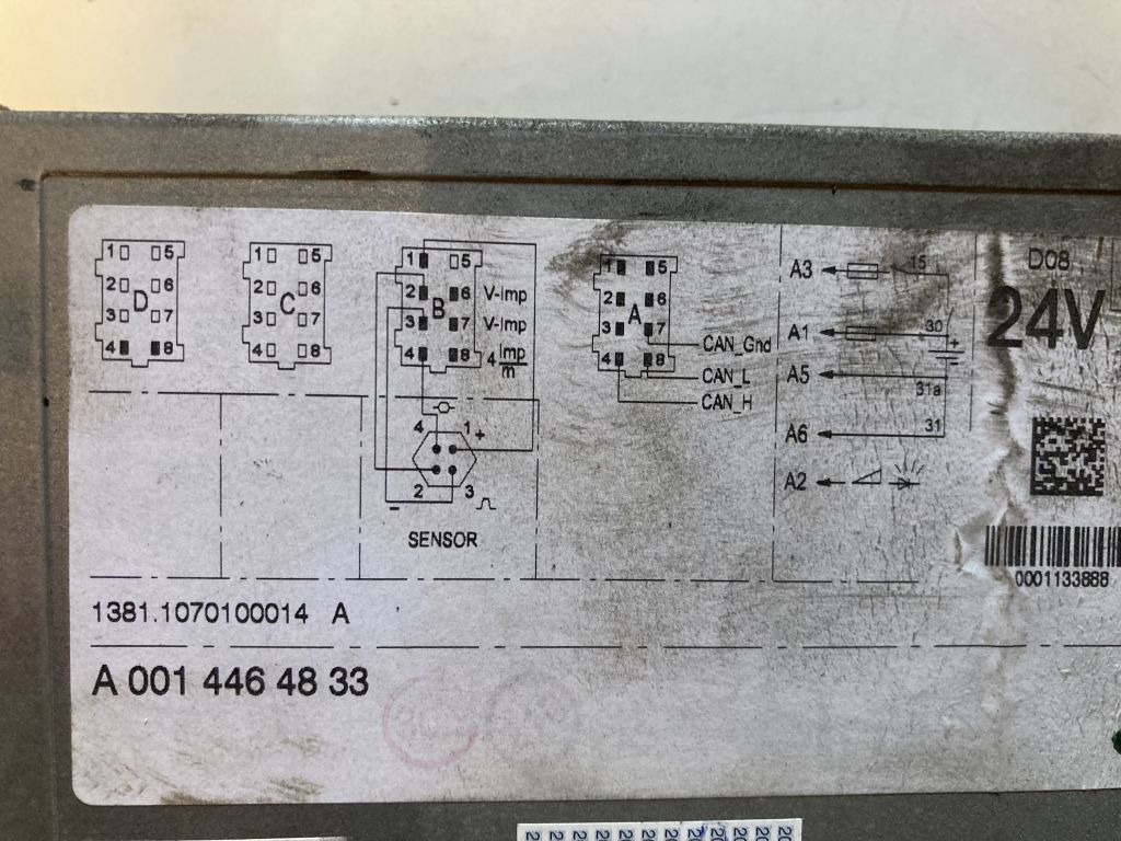 Mercedes-Benz VDO Kienzle Fahrtenschreiber 1381.1070100014 24V 1381 - Spidomeeter - Veoauto: pilt 2 Mercedes-Benz VDO Kienzle Fahrtenschreiber 1381.1070100014 24V 1381 - Spidomeeter - Veoauto: pilt 2