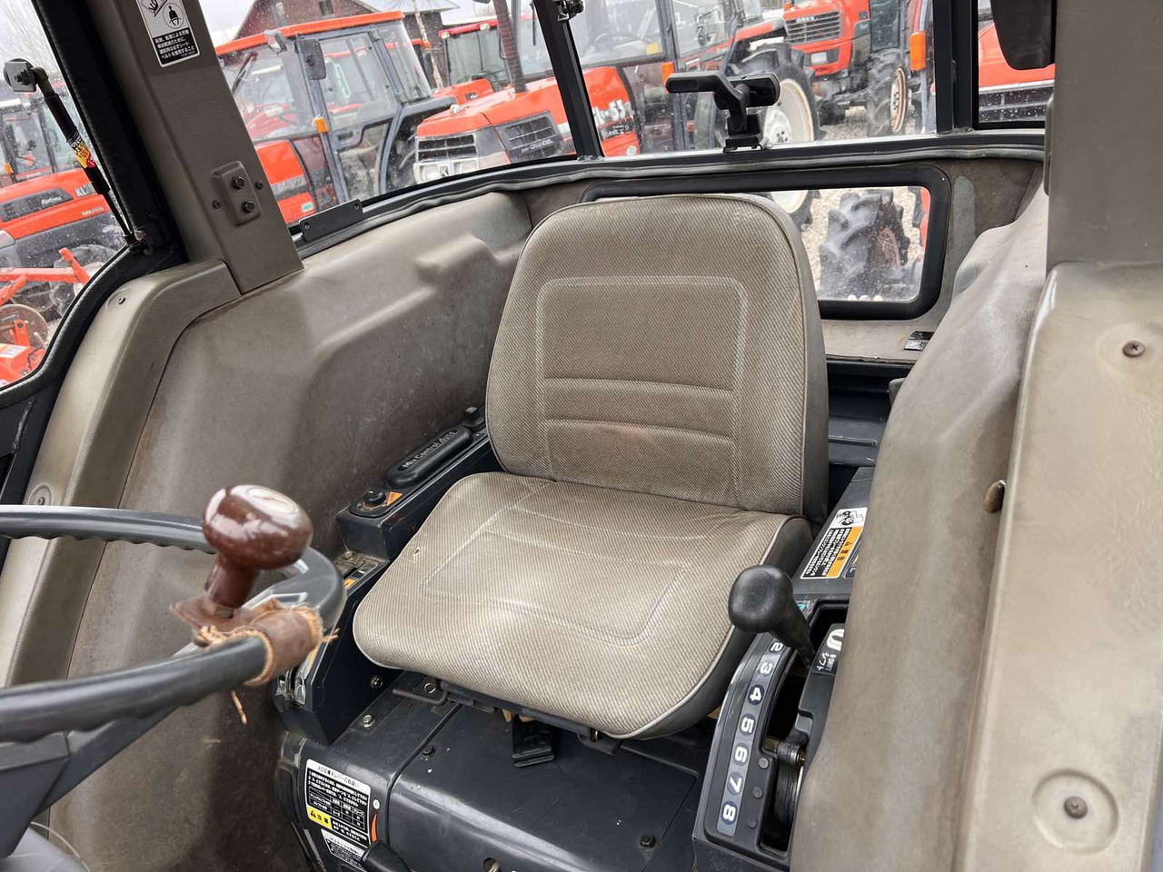 Kubota GL470 - Traktor: pilt 4 Kubota GL470 - Traktor: pilt 4